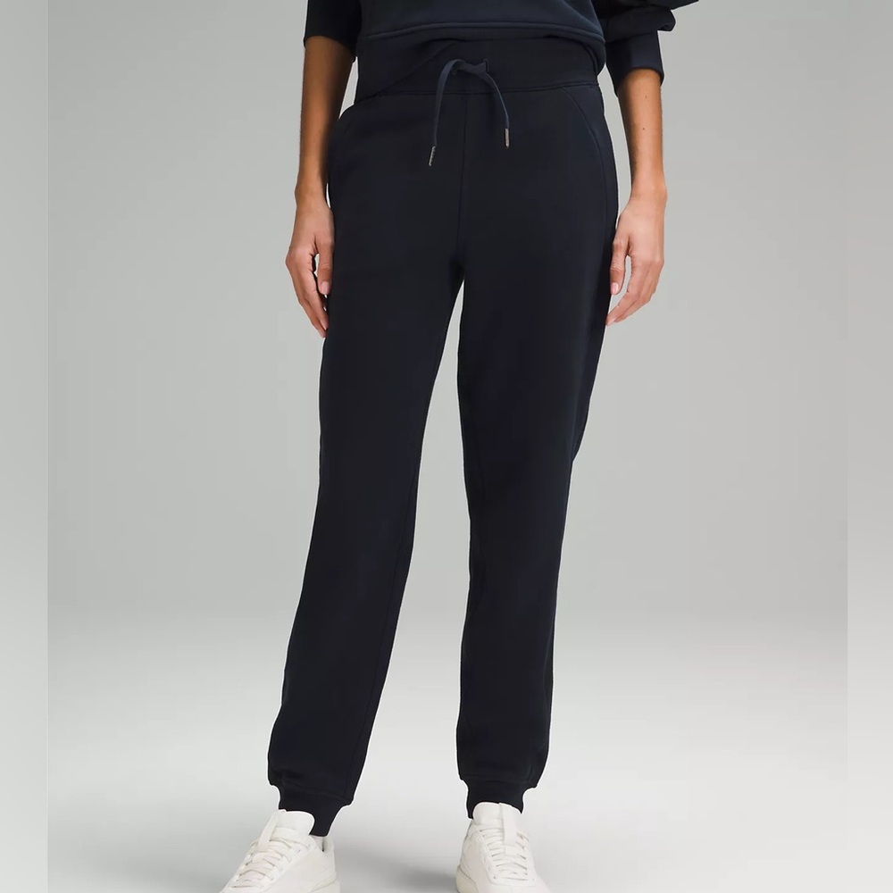 LULULEMON scuba joggers